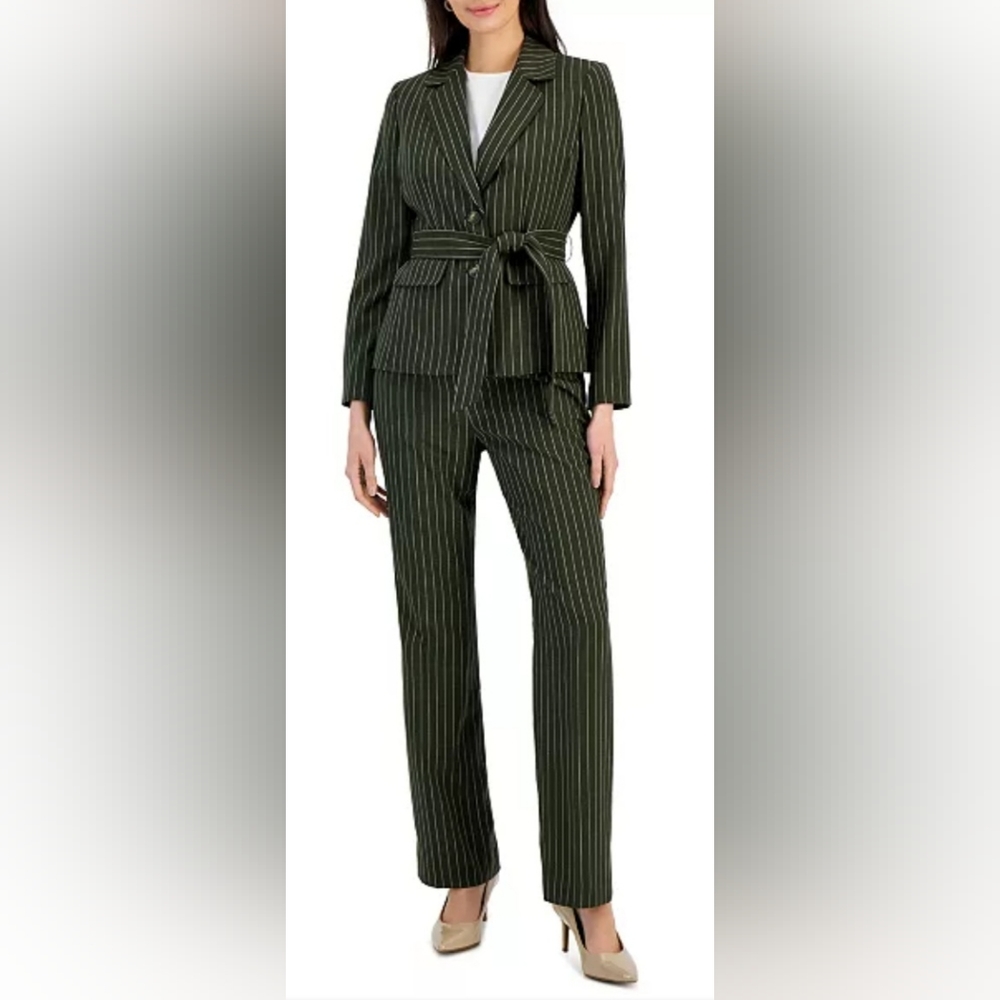 Women's Grey Striped 2-pc  Pant Suit by Le Suit Petite Size 16P